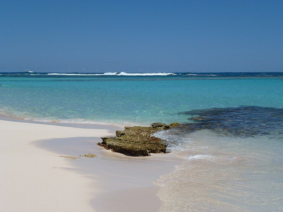 Loblolly Bay, Anegada, the beach Big Bamboo sits on