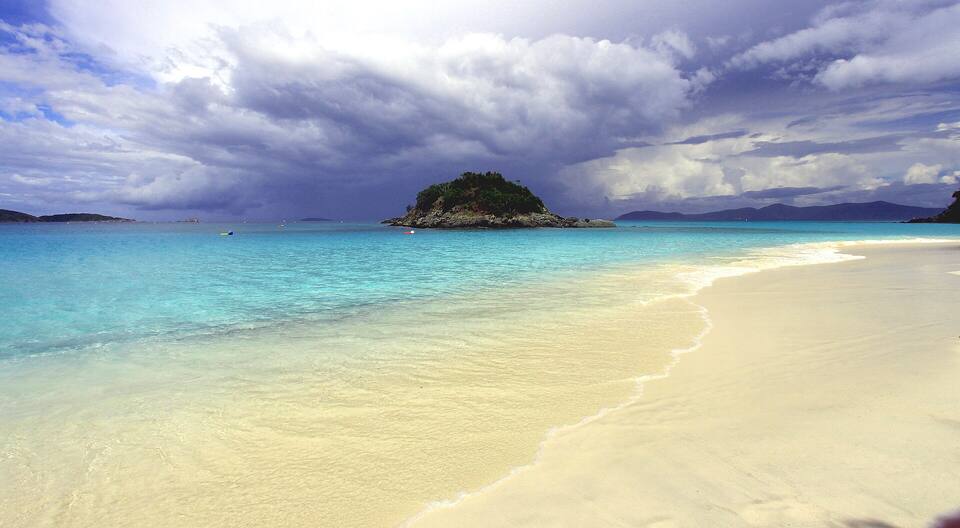 The beach at Trunk Bay with Trunk Cay offshore